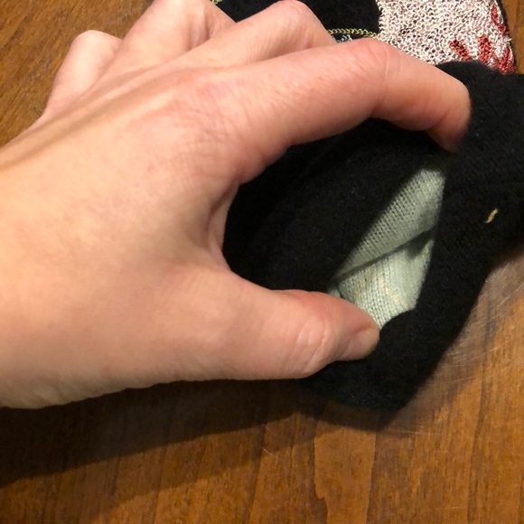 Felted wool mittens - Picture 3 of 3